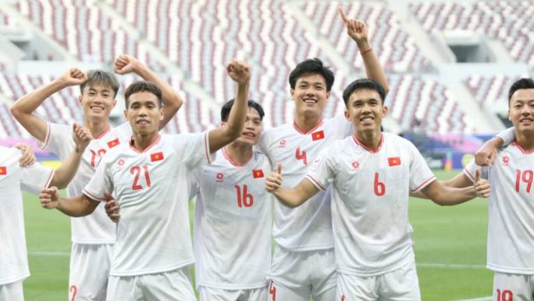 U23 Việt Nam đoạt vé Tứ kết: Dấu ấn Hoàng Anh Tuấn mang ‘tinh thần Rồng Vàng’ trở lại - Ảnh 1