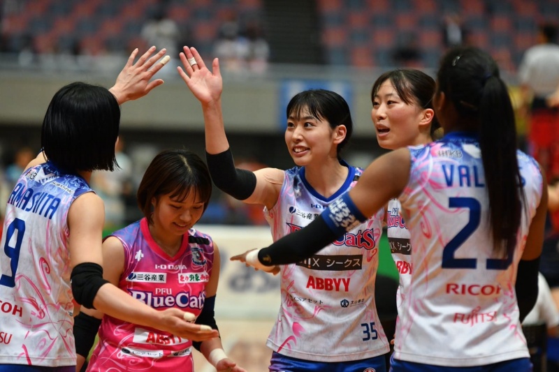 Đội bóng Nhật Bản khẳng định sức mạnh, cho hai ngoại binh Thái thua đậm ở cúp VTV9 - Bình Điền 2024 - Ảnh 1