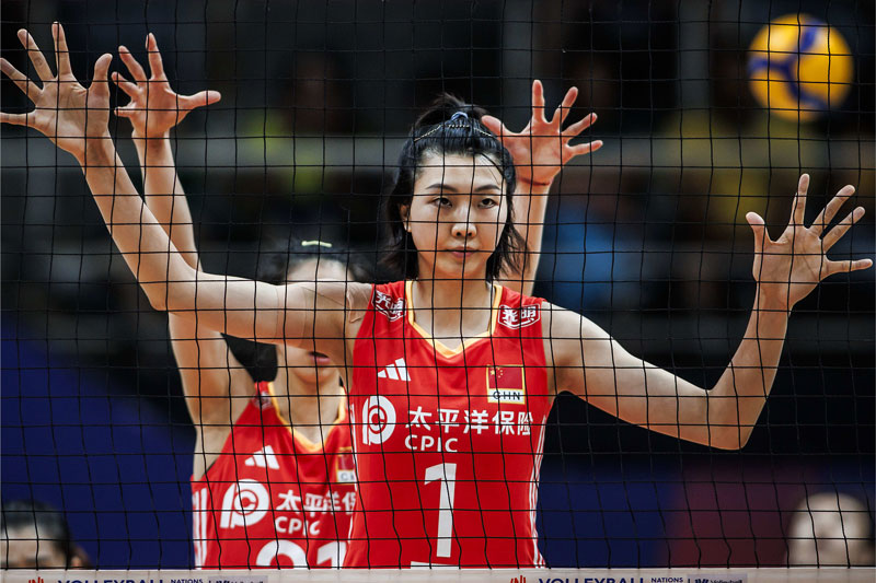 Bóng chuyền nữ Trung Quốc đè bẹp Hàn Quốc trong ngày mở màn Volleyball Nations League 2024 - Ảnh 1