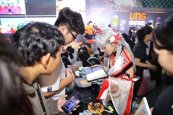 PUBG Mobile khuấy đảo Vietnam GameVerse 2024 với siêu người máy khổng lồ - Ảnh 7