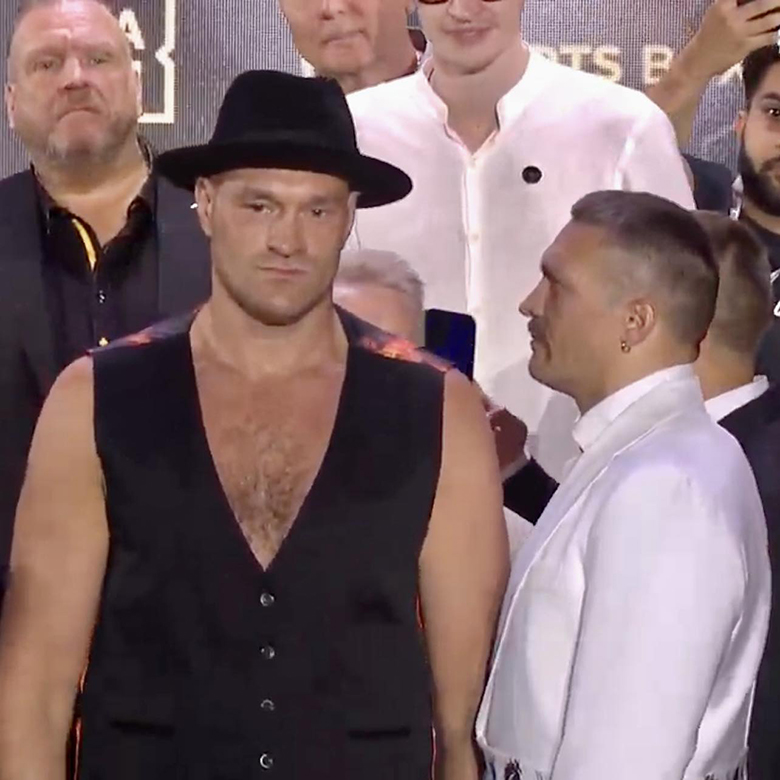 Tyson Fury không nhìn Oleksandr Usyk tại buổi chạm mặt - Ảnh 2