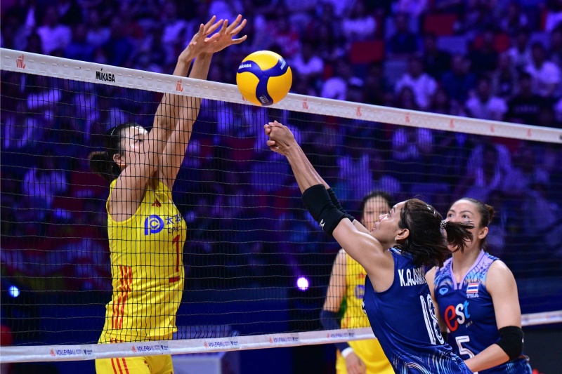 Bóng chuyền nữ Thái Lan thua trắng Trung Quốc ở Volleyball Nations League 2024 - Ảnh 1