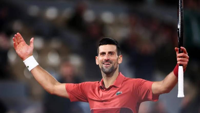 Djokovic vào vòng 4 Roland Garros sau 5 set kịch tính, san bằng kỷ lục của Federer - Ảnh 1