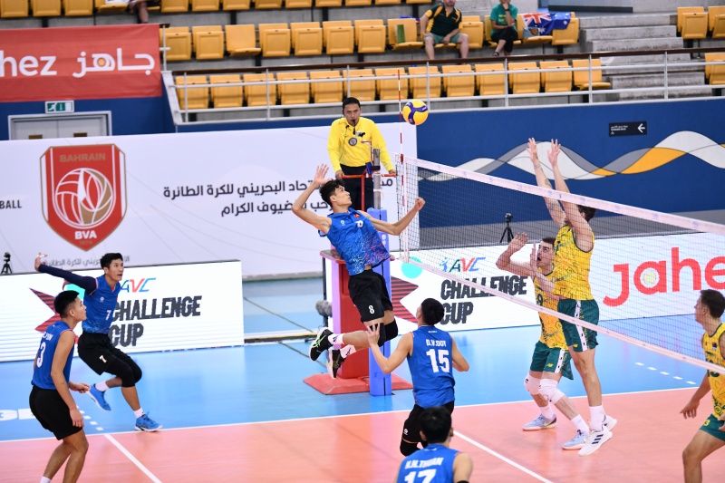 Kết quả bóng chuyền nam AVC Challenge Cup 2024 hôm nay 4/6: Tuyển Việt Nam vào tứ kết? - Ảnh 1