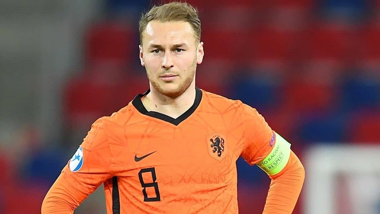 Tuyển Hà Lan mất thêm tiền vệ vô địch châu Âu - Ảnh 1