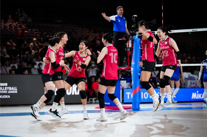 Bóng chuyền nữ Hàn Quốc thắng bất ngờ, chiếm luôn vị trí của Việt Nam trên bảng xếp hạng thế giới - Ảnh 1