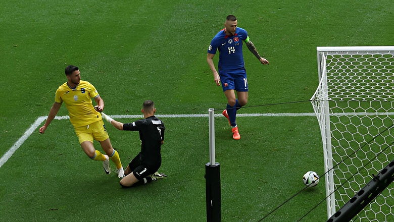 Kết quả bóng đá Slovakia vs Ukraine: Vùng dậy trong hiệp 2, ngược dòng giữ hi vọng - Ảnh 2