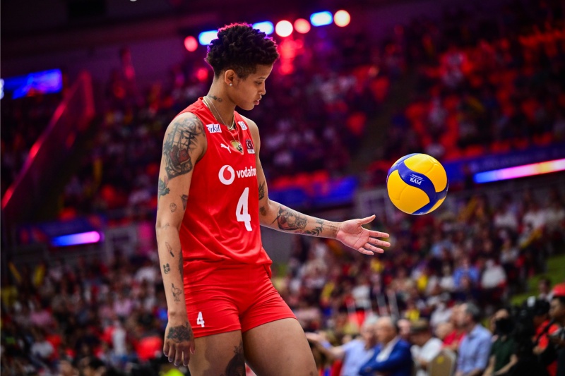 Sao nhâp tịch 'gánh còng lưng', bóng chuyền Thổ Nhĩ Kỳ vẫn thành cựu vương ở Volleyball Nations League - Ảnh 1