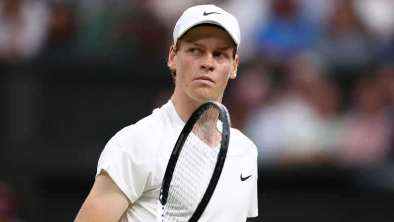 Sinner vào vòng 3 Wimbledon sau 3 loạt tie-break cân não với Berrettini - Ảnh 1