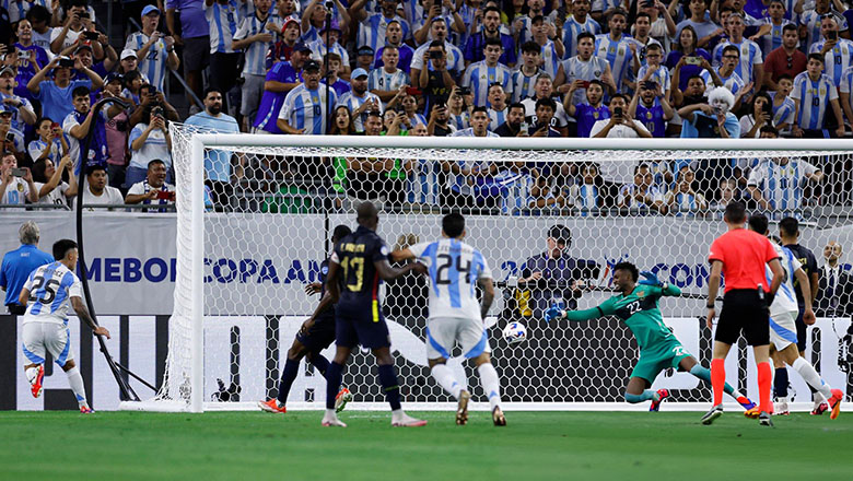 Kết quả bóng đá Argentina vs Ecuador: ‘Siêu nhân’ Martinez đưa La Albiceleste vào bán kết - Ảnh 3