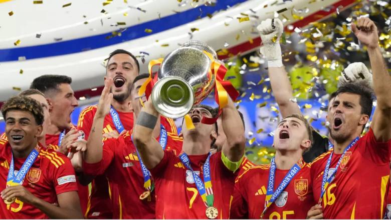 Tây Ban Nha: Nhà vô địch tuyệt đối - Ảnh 2