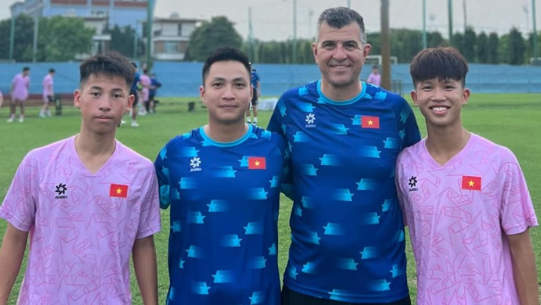 U16 Việt Nam sắp có HLV người Brazil - Ảnh 2
