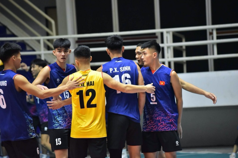 Tuyển bóng chuyền nam U20 Việt Nam thua đáng trách, nhường vé đi tiếp cho người Thái - Ảnh 1