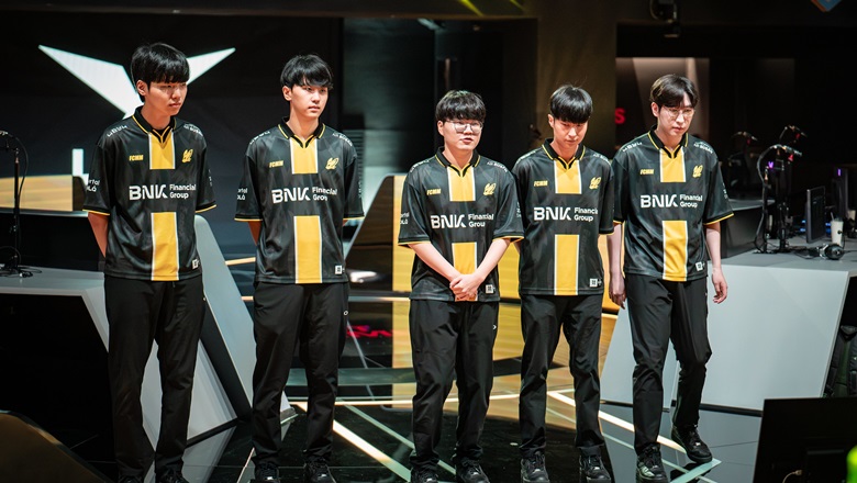 LCK mùa Hè 2024: Hủy diệt DRX, FearX gần như chắc suất vào vòng Play-off - Ảnh 1