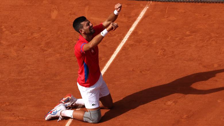 Djokovic hạ Alcaraz sau 2 loạt tie-break, giành Huy chương vàng Olympic Paris 2024 - Ảnh 1