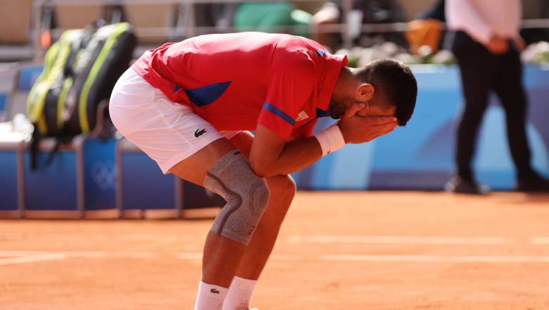 Djokovic òa khóc như mưa sau khi giành HCV Olympic Paris 2024 - Ảnh 3