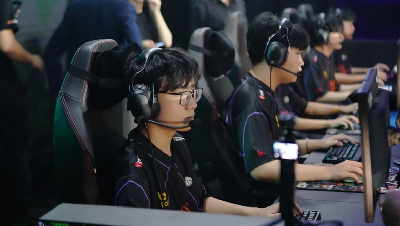 VCS 2024 mùa Hè: Hủy diệt Team Whales, Vikings Esports giành vé tới Chung kết Thế giới - Ảnh 1