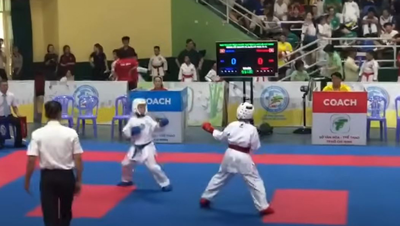 Karate TPHCM nói gì về trận đấu 'lạ' ở giải trẻ? - Ảnh 1