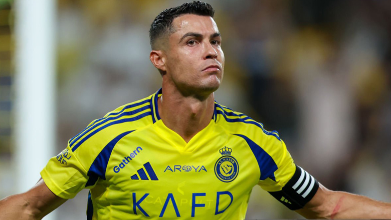 Ronaldo lập siêu phẩm sút phạt, Al Nassr thắng trận mở màn giải VĐQG - Ảnh 1