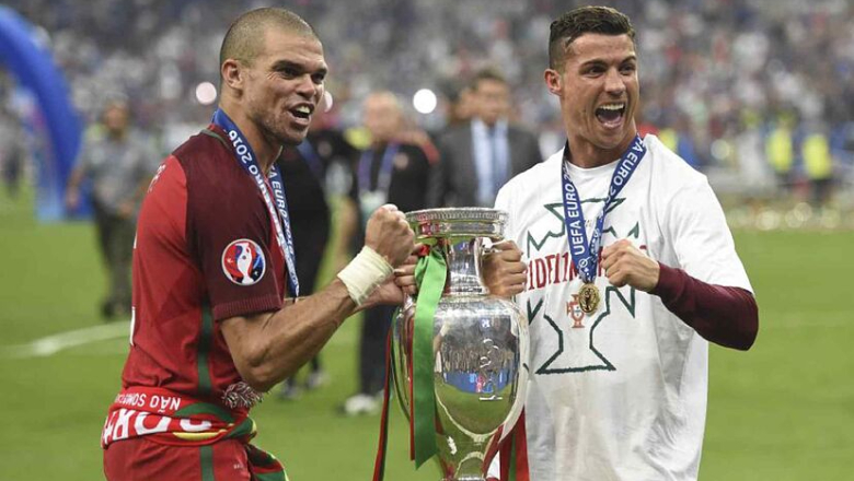 Pepe và trận Chung kết EURO 2016 điên rồ: Gã đồ tể bảo vệ ngai vàng của Bồ Đào Nha - Ảnh 3