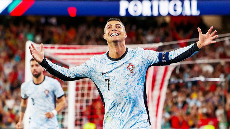 Ronaldo lập kỷ lục ghi bàn, Bồ Đào Nha khởi đầu ấn tượng ở UEFA Nations League - Ảnh 1