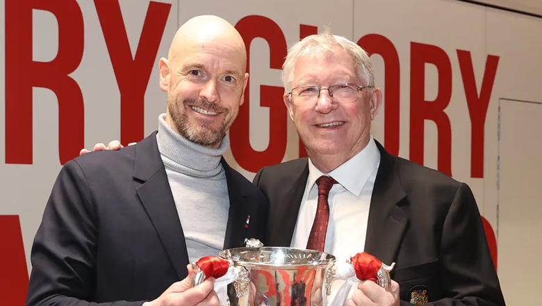 Ten Hag thừa nhận 'bị ảnh hưởng' khi MU chấm dứt hợp tác với Alex Ferguson - Ảnh 1