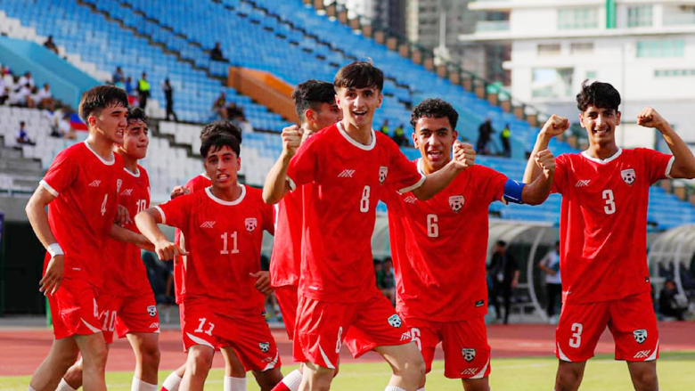 Philippines thảm bại 0-8, cạn hy vọng vượt qua vòng loại U17 châu Á 2025 - Ảnh 1