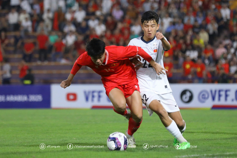 Kết quả bóng đá U17 Việt Nam vs U17 Kyrgyzstan: Trả giá vì phung phí cơ hội - Ảnh 3