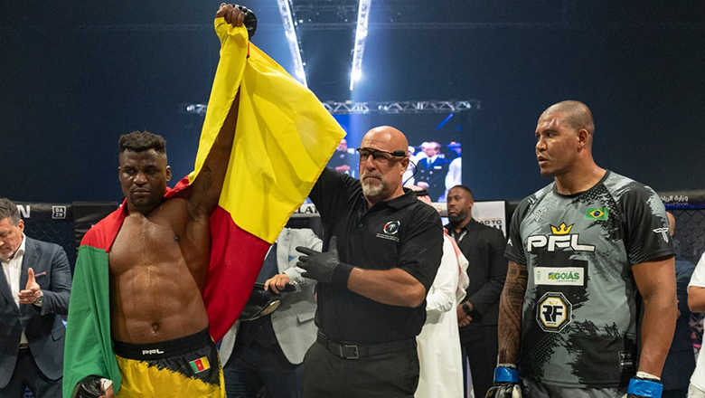 Vì sao Ngannou được tranh đai trong trận ra mắt PFL? - Ảnh 1