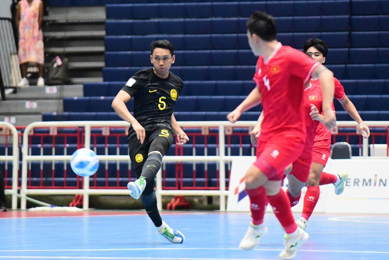 HLV tuyển futsal Malaysia: Chúng tôi trả giá vì phung phí cơ hội trước Viẹt Nam - Ảnh 1