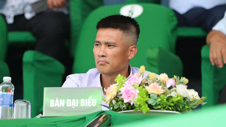 Công Vinh phủ nhận thông tin làm trợ lý HLV SLNA - Ảnh 1