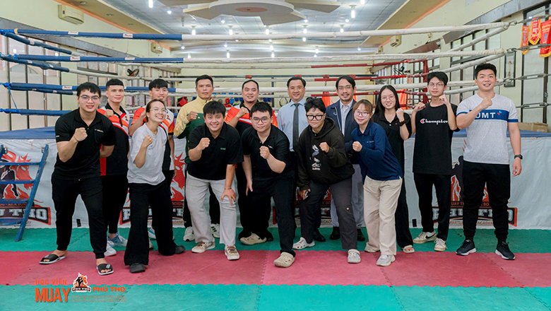 Học viện Muay Kickboxing TPHCM chia sẻ cùng sinh viên UMT về mô hình vận hành DN thể thao - Ảnh 1