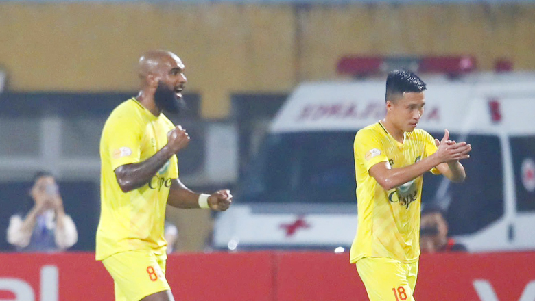 Thanh Hóa hạ Đà Nẵng, kết thúc năm 2024 với ngôi đầu V.League - Ảnh 2