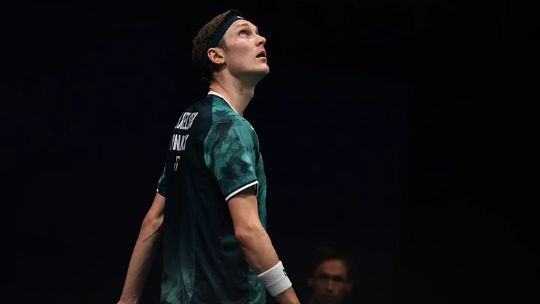 Viktor Axelsen thua Anders Antonsen ở bán kết China Masters - Ảnh 2