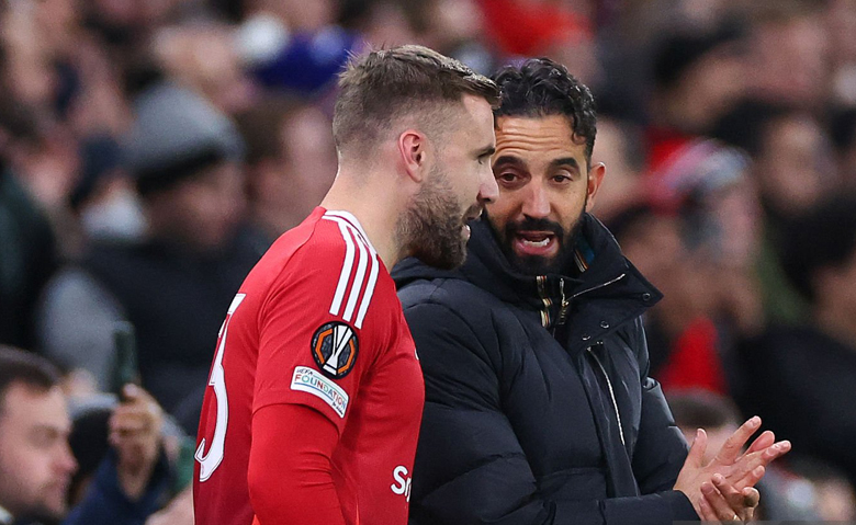 Luke Shaw lại dính chấn thương, cay đắng nói lời xin lỗi fan MU - Ảnh 2