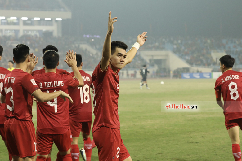 Hành trình của ĐT Việt Nam ở AFF Cup 2022: Lời chia tay tiếc nuổi của thầy Park - Ảnh 1