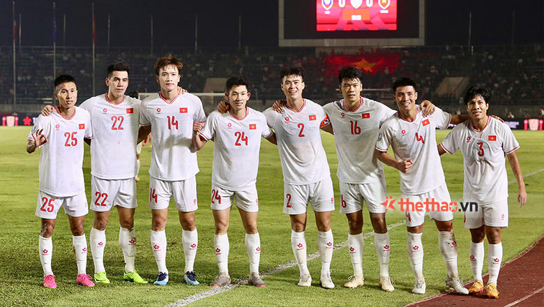 ĐT Việt Nam tại ASEAN Cup: Hàng tiền vệ và nỗi lo về 'thể hình' - Ảnh 3