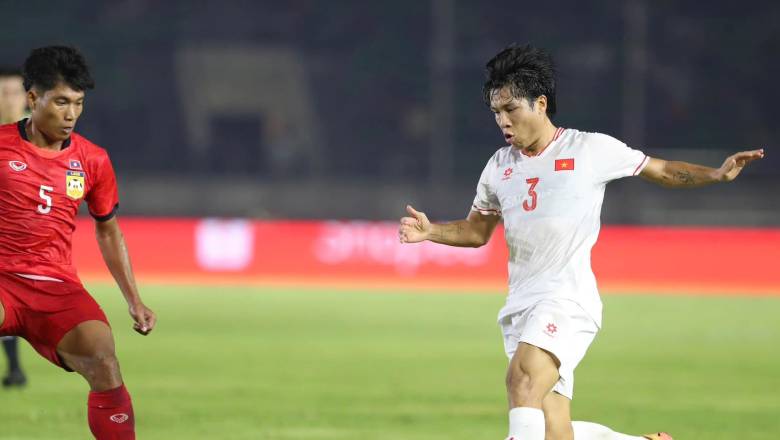 Nguyễn Văn Vĩ: Quân bài tẩy của HLV Kim Sang Sik tại ASEAN Cup 2024 - Ảnh 2