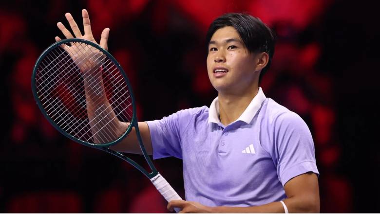 Learner Tien ngược dòng hạ Michelsen sau 5 set, vào chung kết Next Gen ATP Finals - Ảnh 1