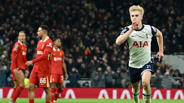 Liverpool gục ngã trước Tottenham, nguy cơ mất vé vào chung kết cúp Liên đoàn Anh - Ảnh 3