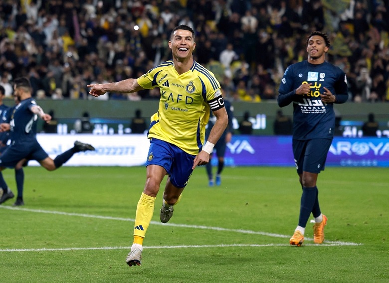 Hé lộ những con số gây sốc trong bản hợp đồng mới của Ronaldo với Al Nassr - Ảnh 2