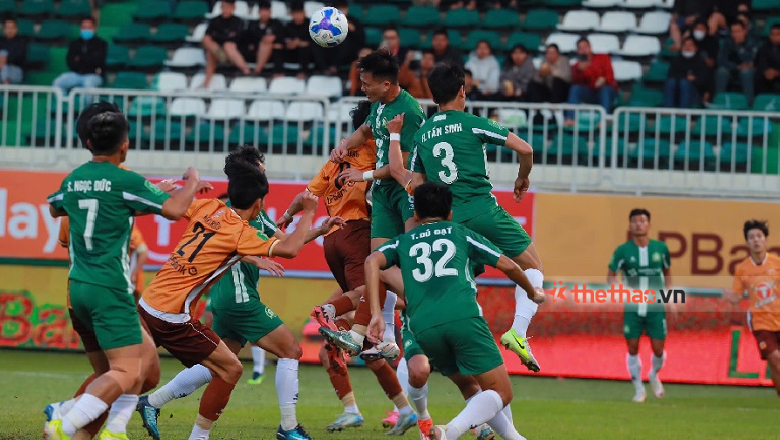 Trước vòng 11 V.League 2024/2025: ‘Cạm bẫy’ chờ HAGL và Nam Định - Ảnh 3