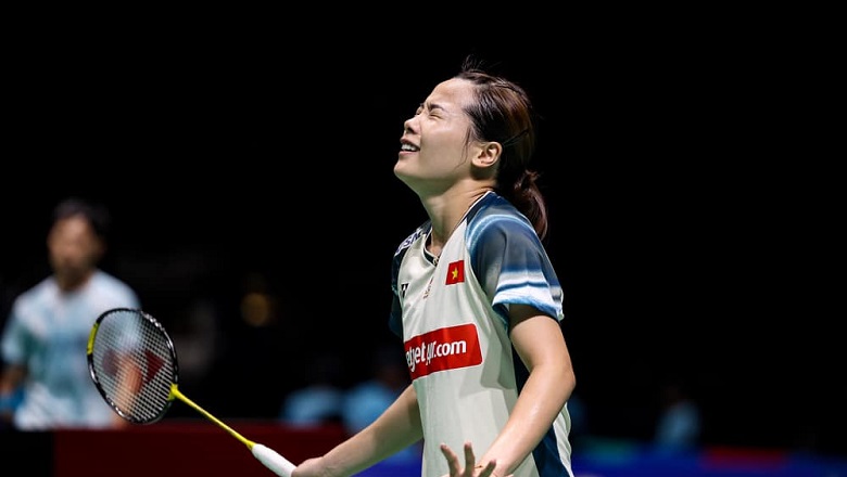 Lỡ set point, Nguyễn Thuỳ Linh dừng bước ở tứ kết Indonesia Masters 2025 - Ảnh 1