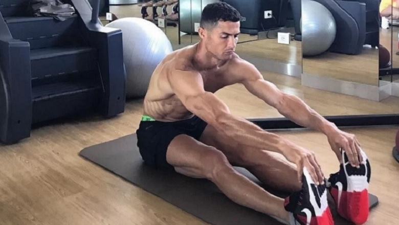 Hé lộ giáo án tập luyện ‘không tưởng’ giúp Ronaldo có thể lực siêu phàm ở tuổi 40 - Ảnh 1