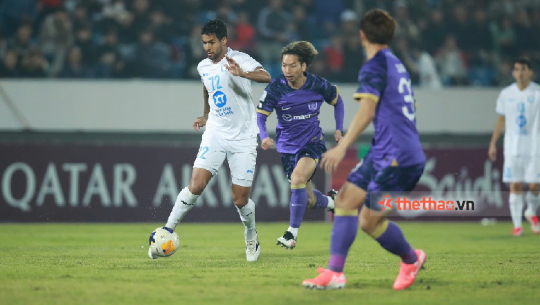 Hendrio chỉ ra nguyên nhân khiến Nam Định thua đậm Sanfrecce Hiroshima - Ảnh 1