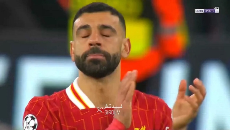 Salah khóc nghẹn trên sân khi Liverpool bị loại khỏi cúp C1 châu Âu - Ảnh 2