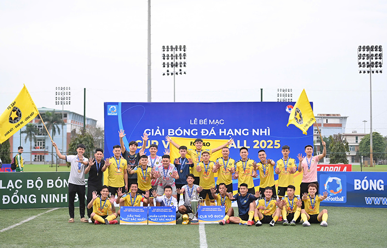 FC Sao lên ngôi vô địch Giải hạng Nhì - Cúp VietFootball 2025 - Ảnh 1