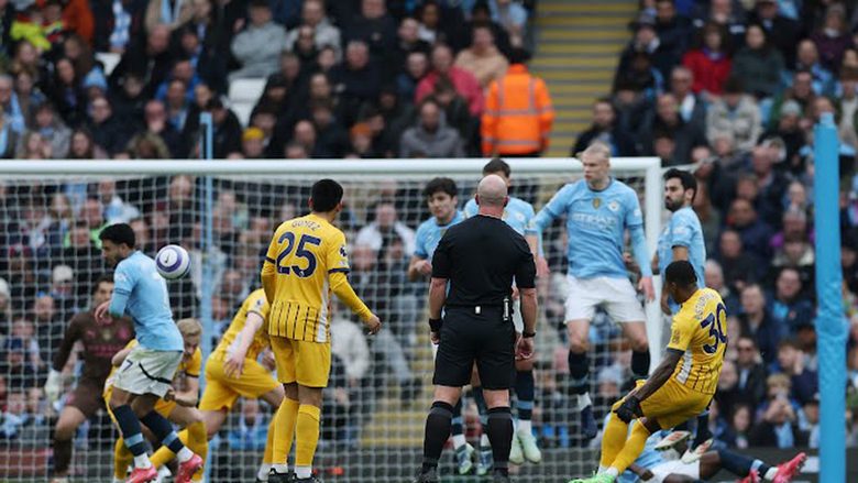 Man City hòa Brighton, lỡ cơ hội vào top 4 - Ảnh 1