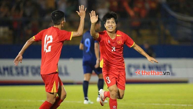 ĐT Việt Nam thăng tiến trên BXH FIFA sau trận thắng Campuchia - Ảnh 1