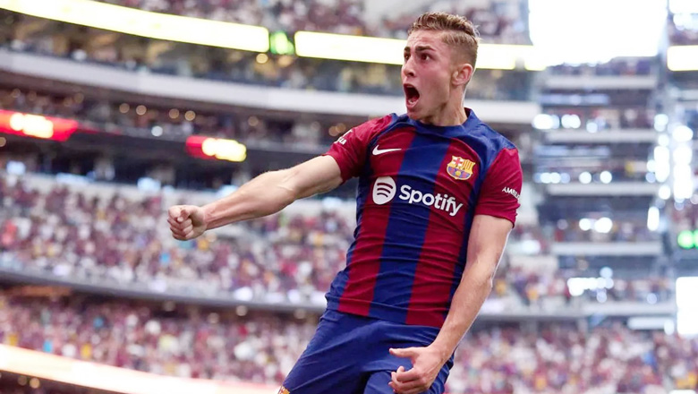 Barcelona ngược dòng giành chiến thắng, tiến gần ngai vàng La Liga - Ảnh 1